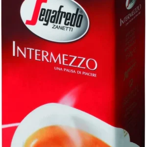 12 x 250 g di caffè macinato Segafredo Intermezzo (12 x 250 g) dall'Italia.